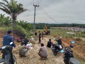 Warga Desa Taba Jambu Bangun Siring Secara Swadaya, Bukti Nyata Semangat Gotong Royong